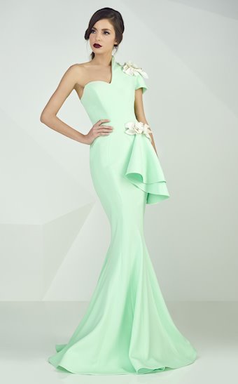 MNM Couture G0667