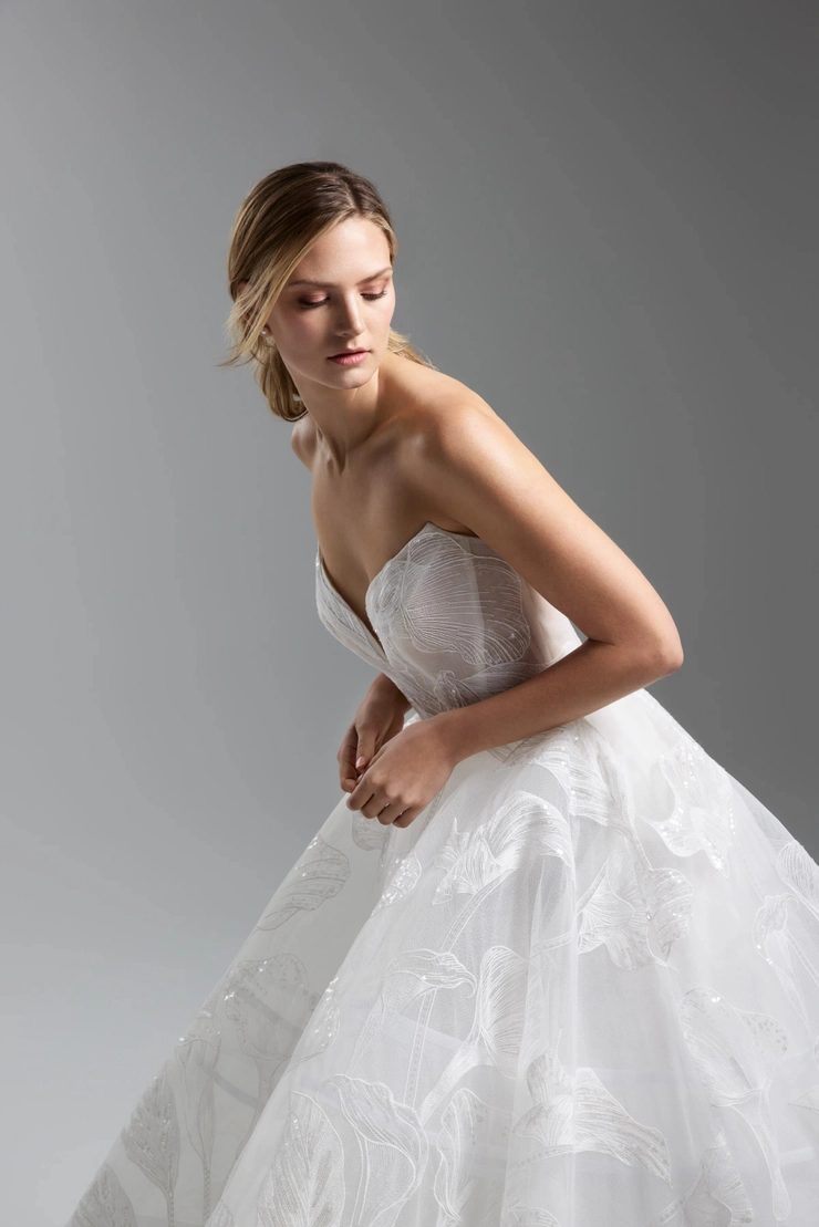 Lazaro 32503