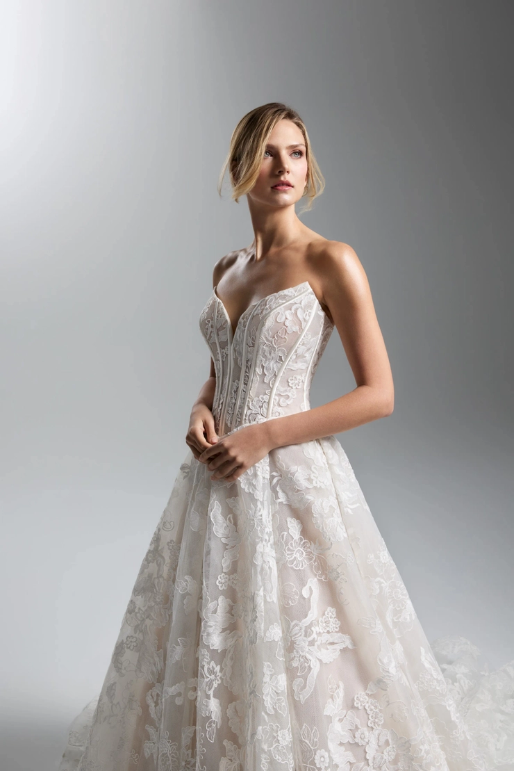 Lazaro 32507