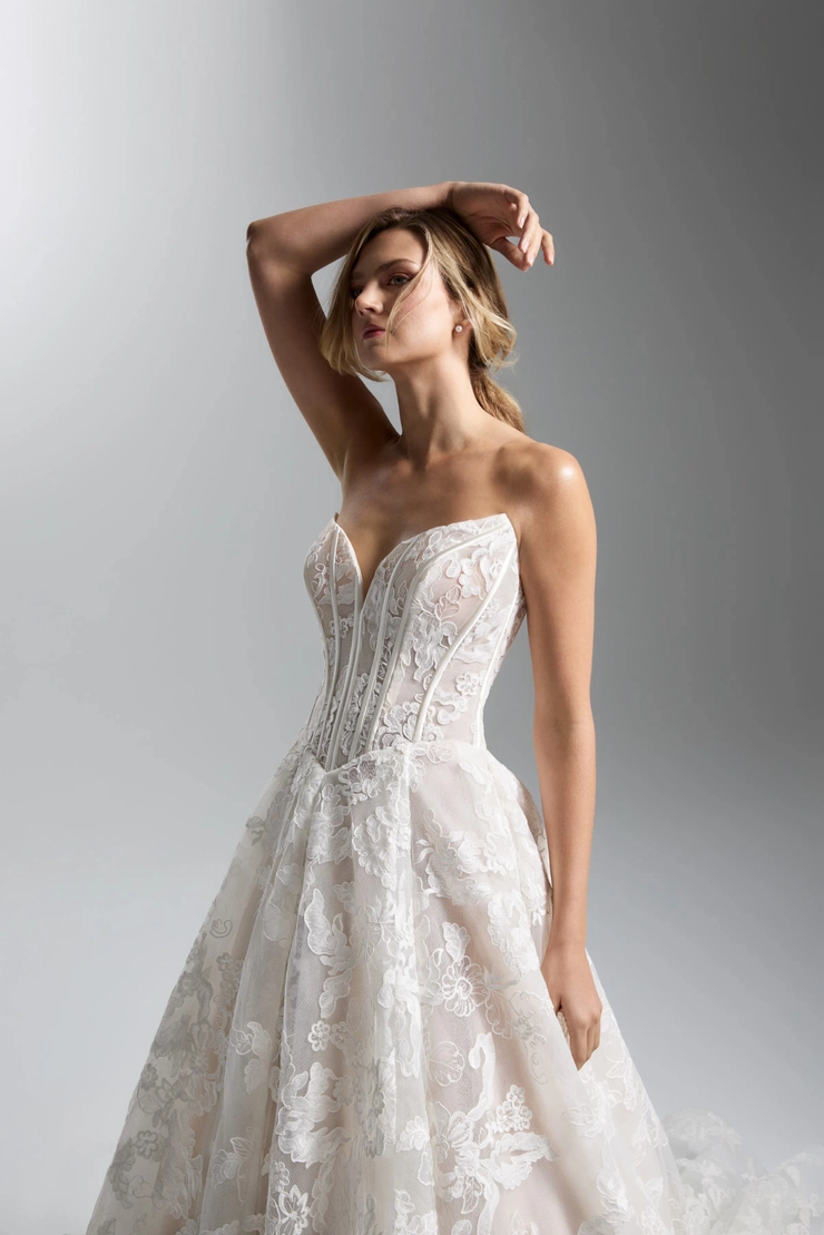 Lazaro 32507