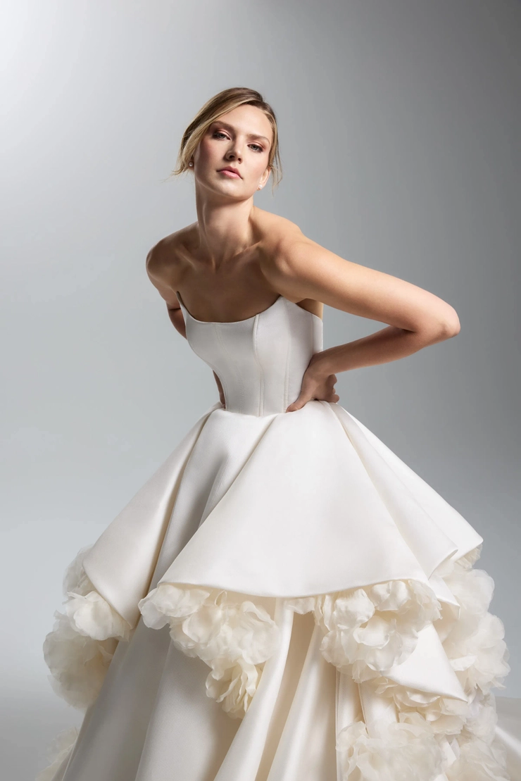 Lazaro 32511