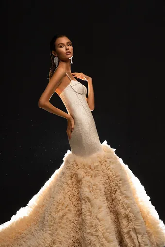 Wona Concept Giselle #6 vertical cropped thumbnail
