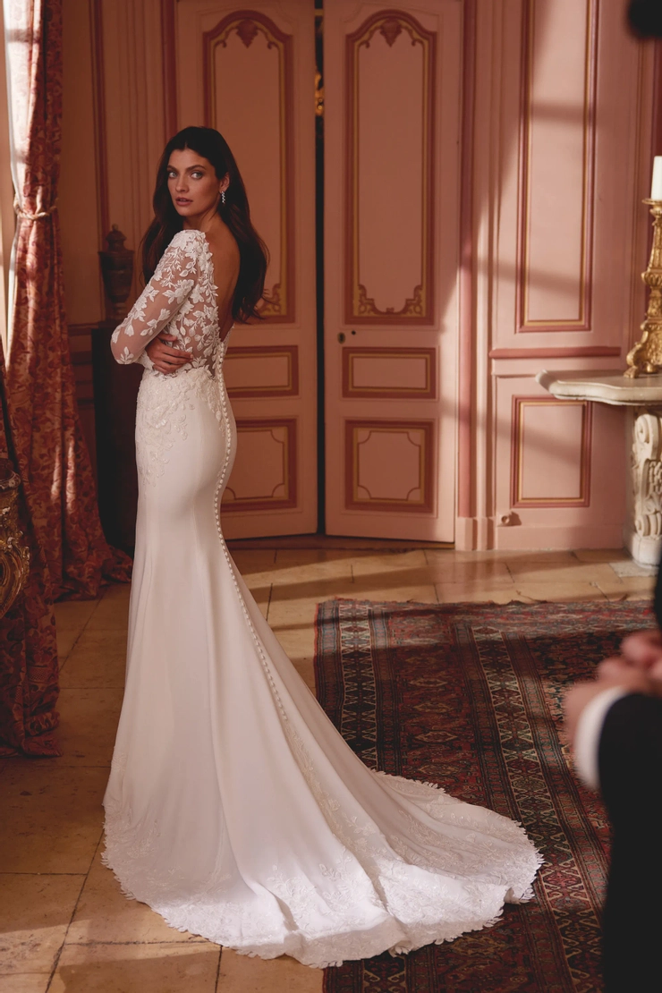 Justin Alexander Backface Thumbnail Image