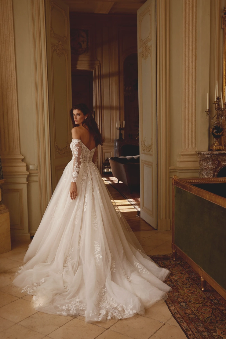 Justin Alexander Backface Thumbnail Image