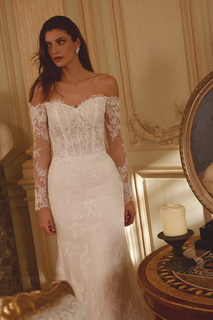 Justin Alexander #88422 #2 frontface vertical cropped picture