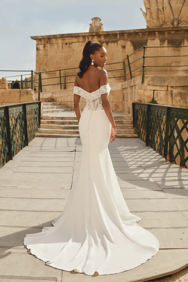 Justin Alexander Sincerity Backface Thumbnail Image