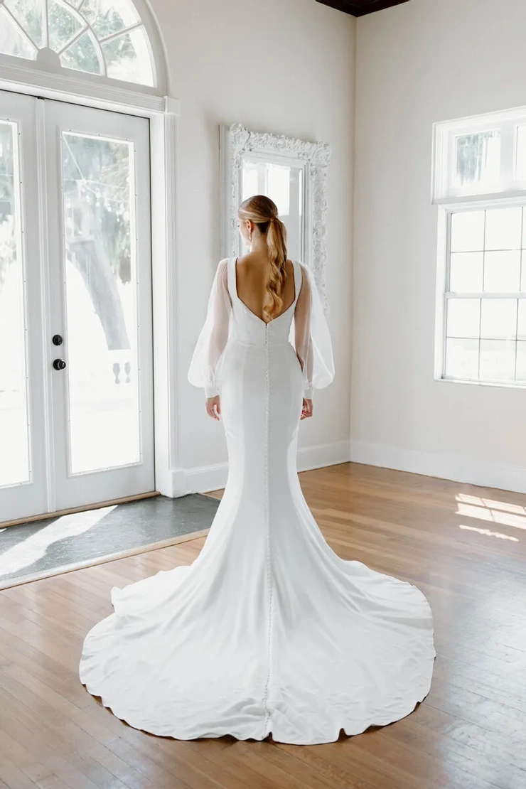 Rose Gold Pearl Angel Rivera Bridal Hair Piece. Royal Treatment: Regal Gowns Perfect for Every Princess  main image 2