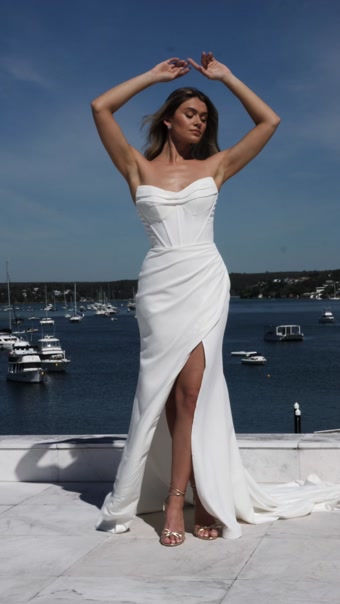 Sarah Alouache Estelle $1 autoplay loop mute thumbnail