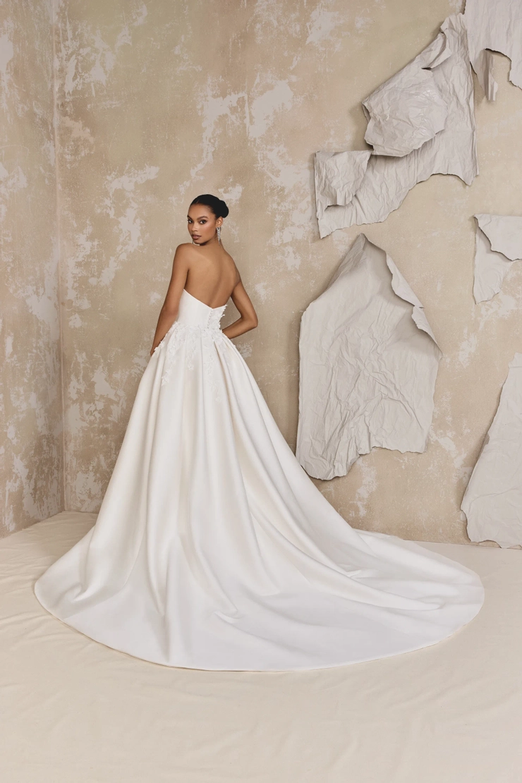 Justin Alexander Signature Backface Thumbnail Image