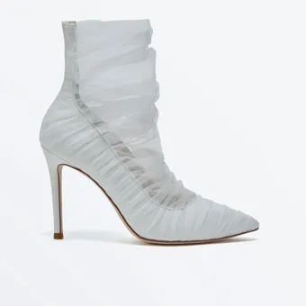 Rainbow Club #Gia #1 vertical thumbnail