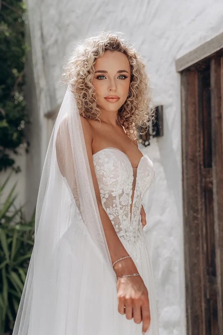 Stella York  8027