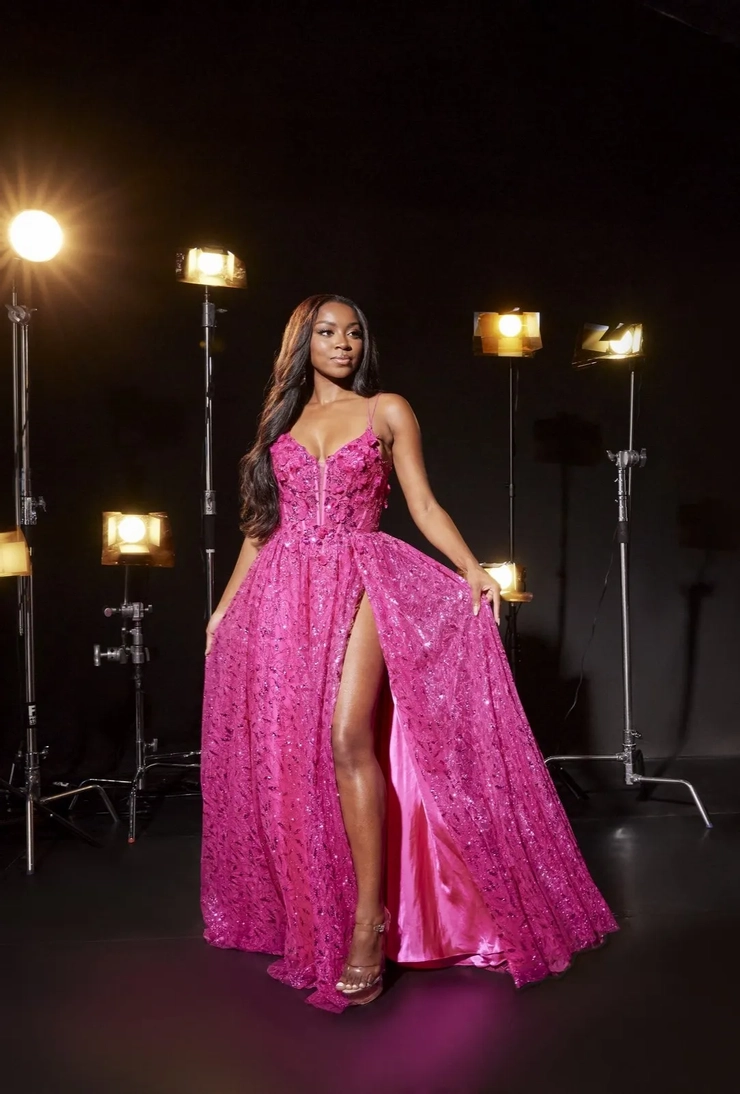 Sophia Thomas Style #4058 #1 frontface vertical picture