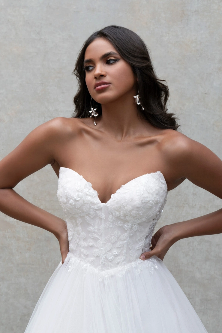 Abella Cybele Style #E507 #4 frontface vertical cropped picture