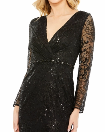 Mac Duggal 68016 #5 Black frontface vertical cropped thumbnail