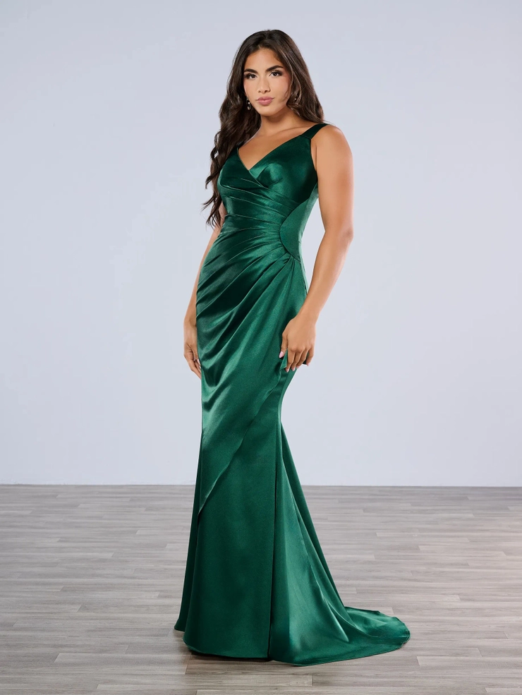 Christina Wu Gala Style #48100 #0 default frontface vertical picture