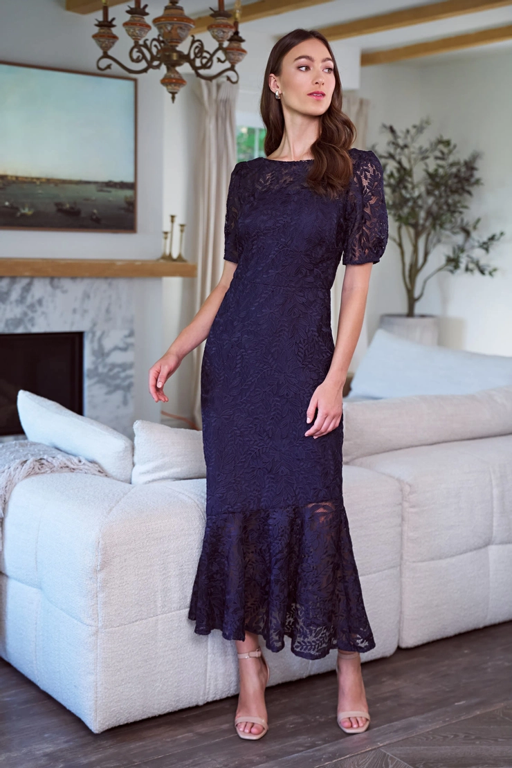 Kay Unger Fall 2024 Evening Dresses | Stefania's Boutique Kay Unger Fall 2024 Evening Dresses | Stefania's Boutique