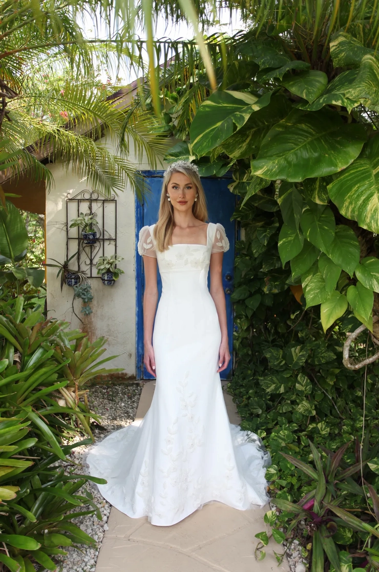 Augusta Jones | Angel Rivera Bridal Atelier - Periwinkle | Angel Rivera Bridal Atelier Augusta Jones | Angel Rivera Bridal Atelier - Periwinkle | Angel Rivera Bridal Atelier