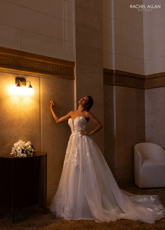 Lo'Adoro by Rachel Allan RB5084 #1 frontface vertical thumbnail