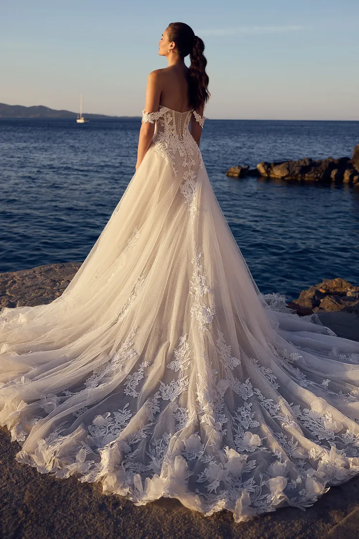 petite beach wedding dresses Romantic Spaghetti Straps Floral Lace Beach Wedding Dresses WD591 US12 / Custom Color