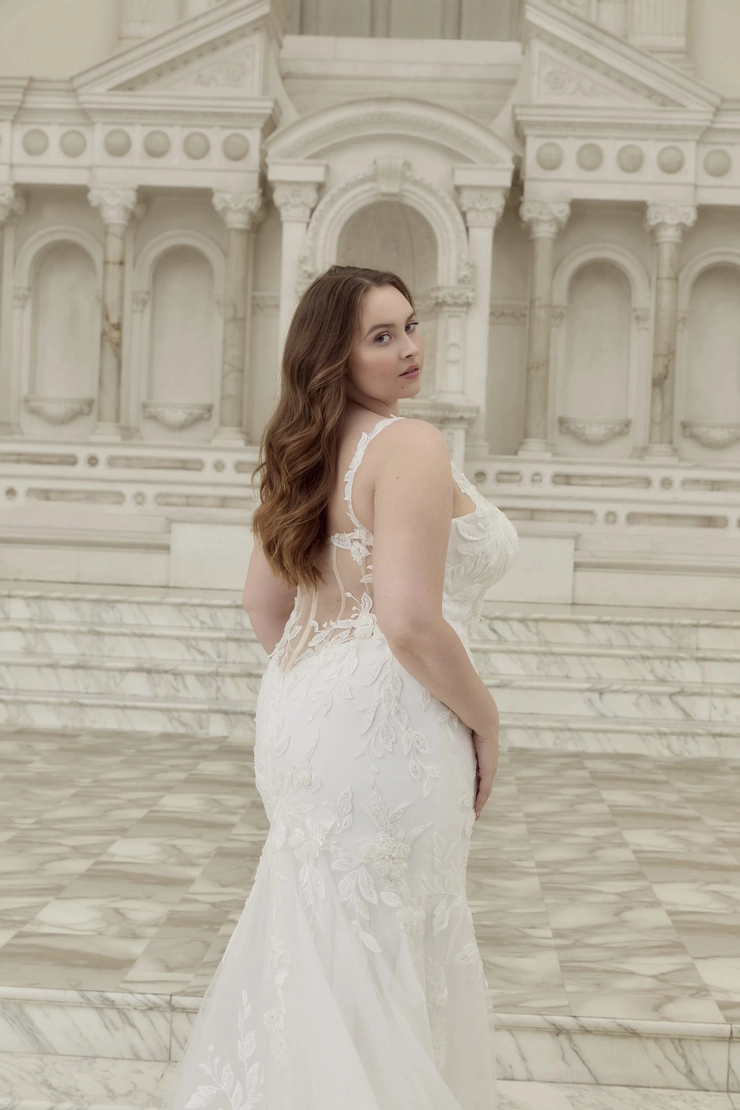Casablanca Bridal Style #2588C #4 backface vertical cropped picture