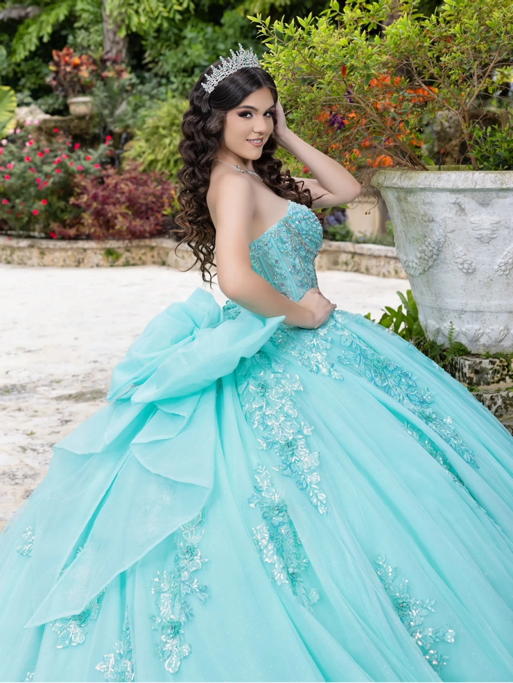 LizLúo Quince Style #26100 #10 Aqua/Sky vertical cropped picture