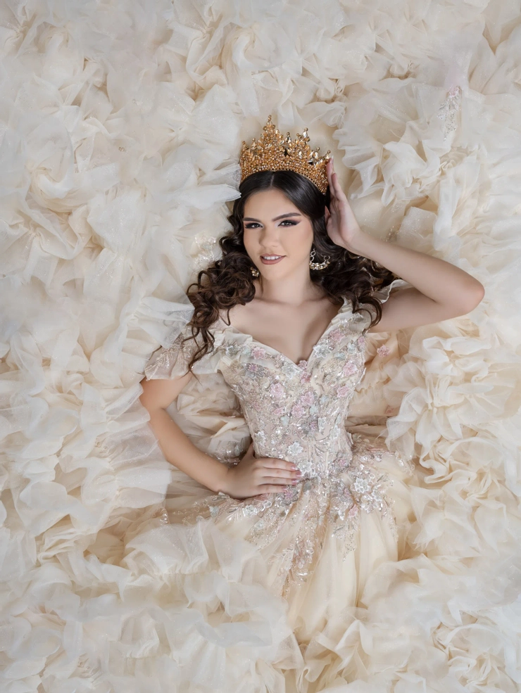LizLúo Quince Style #26108 #4 Champagne frontface vertical cropped picture