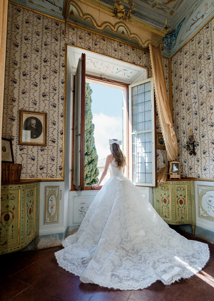 Monique Lhuillier - Vittoria | JJ Kelly Bridal Monique Lhuillier - Vittoria | JJ Kelly Bridal