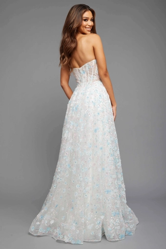 Vienna Prom Style #V-78004 #7 default backface vertical thumbnail