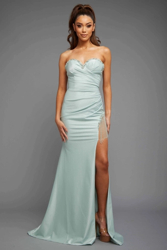 Vienna Prom Style #V-7992 #1 frontface vertical thumbnail