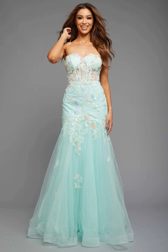 Vienna Prom Style #V-82045 #5 frontface vertical thumbnail