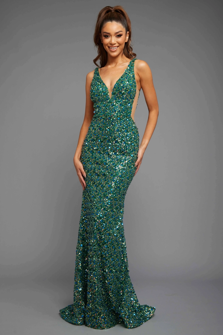 Vienna Prom Style #V-8889 Default Thumbnail Image