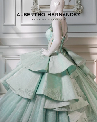 Eviterna by Albertho Hernandez Style #Campanita-1806 #4 backface vertical cropped thumbnail