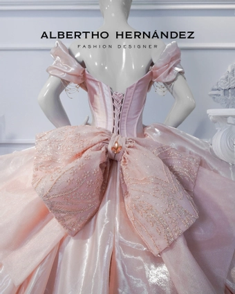 Eviterna by Albertho Hernandez Style #CQT-3104 #9 backface vertical cropped thumbnail