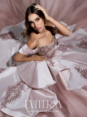 Eviterna by Albertho Hernandez Style #ERA-0601 #4 frontface vertical cropped thumbnail
