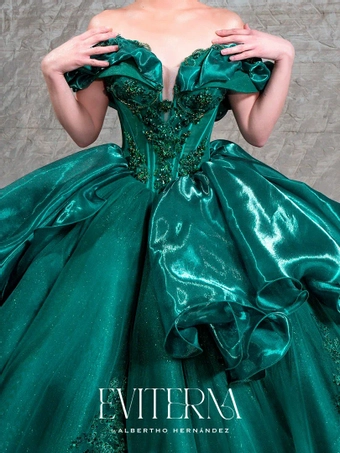 Eviterna by Albertho Hernandez Style #ERA-2211 #4 frontface vertical cropped thumbnail