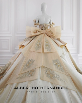 Eviterna by Albertho Hernandez Style #Lurex Oro-0308 #22 backface vertical cropped thumbnail