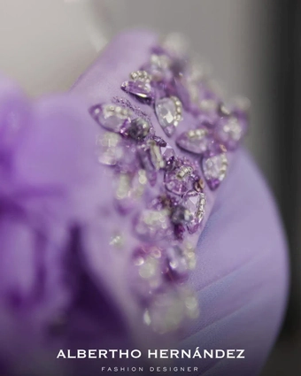 Eviterna by Albertho Hernandez Style #Muriel #14 vertical cropped thumbnail