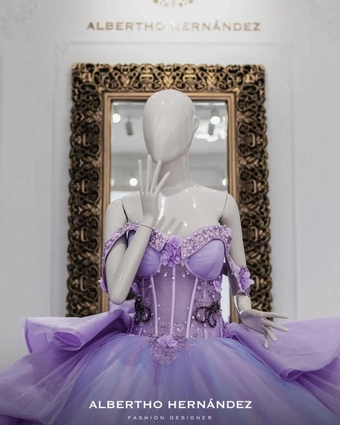 Eviterna by Albertho Hernandez Style #Muriel #10 frontface vertical cropped thumbnail