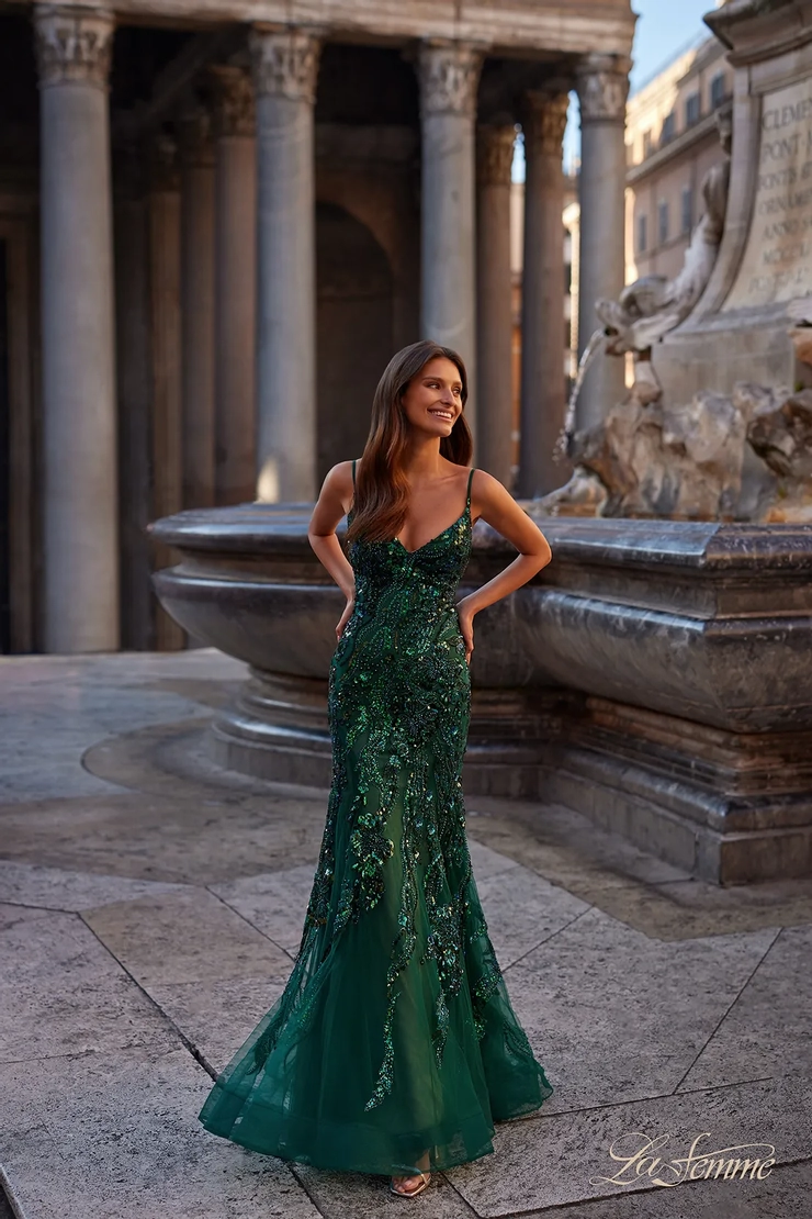 La Femme Style #32049 #1 frontface vertical picture