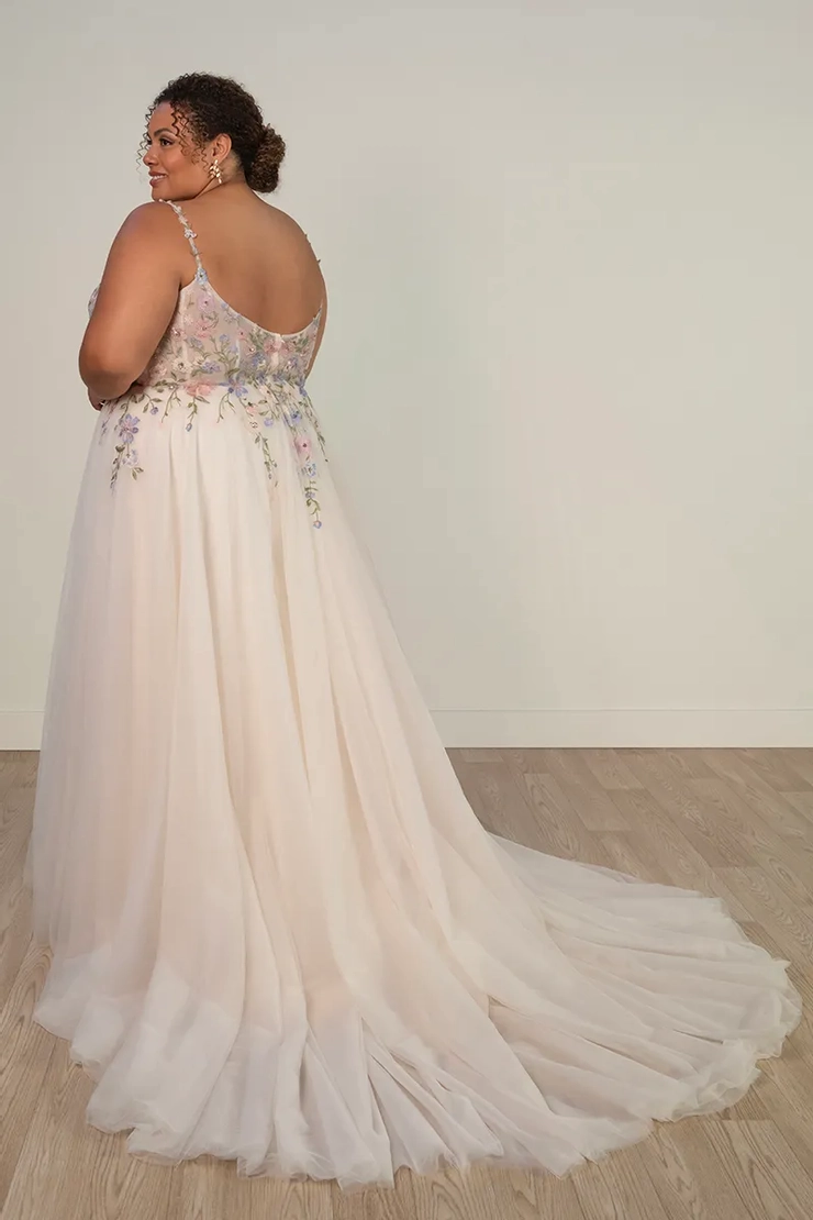 Stella York Plus Size - 8063 | Lisa's Bridal