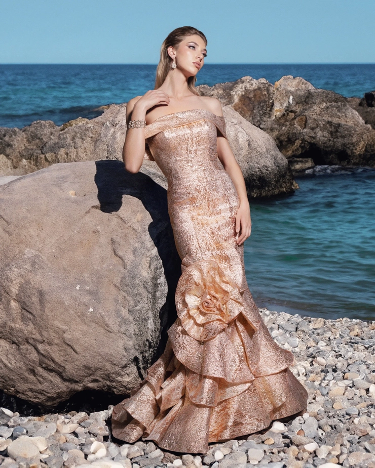 Janique Style #24983 #0 default frontface vertical picture