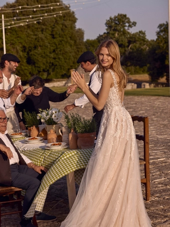 Ricca Sposa Style #25-004(2) #7 backface vertical cropped thumbnail