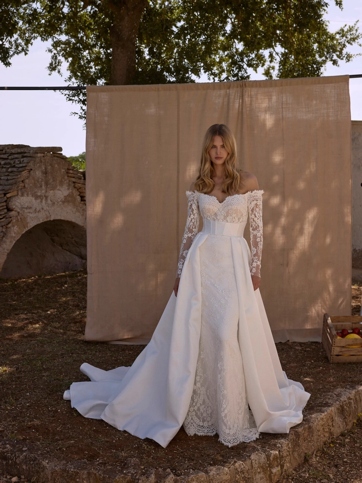 Ricca Sposa Emanuela Default Thumbnail Image