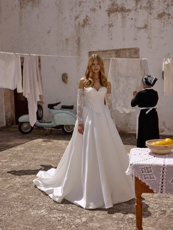 Ricca Sposa Style #25-019(2) #2 frontface thumbnail