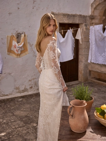 Ricca Sposa Style #25-020(2) #8 backface vertical cropped thumbnail