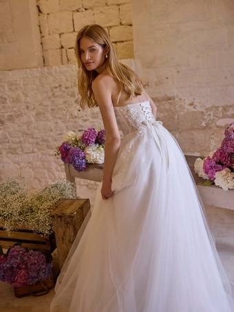 Ricca Sposa Style #25-023(2) #4 backface vertical cropped thumbnail