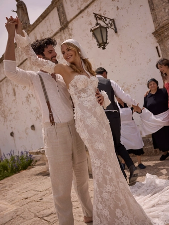 Ricca Sposa Style #25-025(2) #8 frontface vertical cropped thumbnail