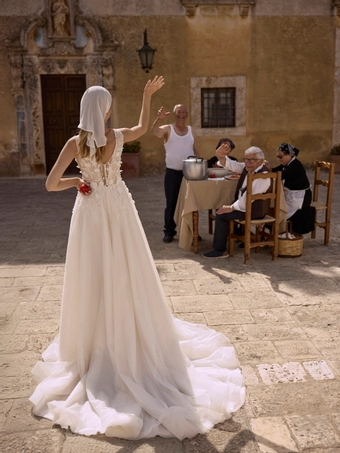 Ricca Sposa Style #25-031(2) #2 default backface vertical thumbnail