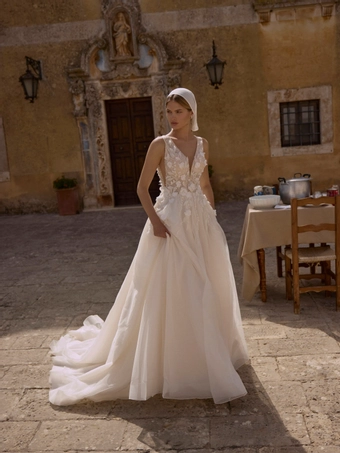 Ricca Sposa Style #25-031(2) #0 default frontface vertical thumbnail