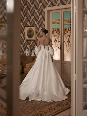 Ricca Sposa Style #25-004(3) #4 backface vertical thumbnail